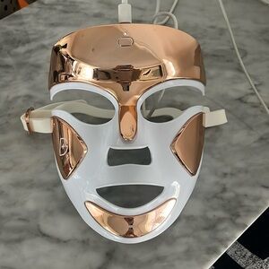 DR. Dennis Gross LED mask